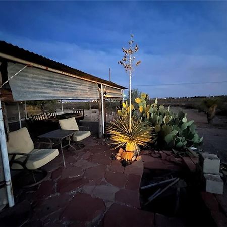 Hole In The Wall Getaway - Usa Mexico Border Bed And Breakfast Columbus ภายนอก รูปภาพ