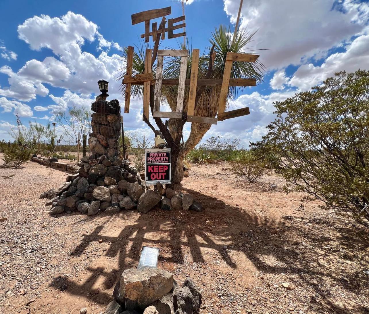 Hole In The Wall Getaway - Usa Mexico Border Bed And Breakfast Columbus ภายนอก รูปภาพ